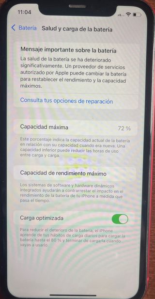 iPhone 11 Rojo 128GB, en buen estado.
