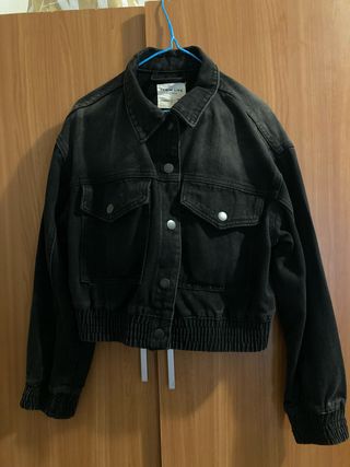 Chaqueta vaquera negra Talla S