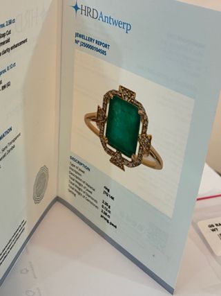 Anillo Oro Esmeralda y Diamantes Naturales