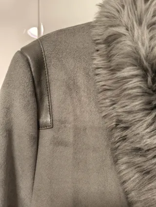 Cappotto ecopelle e pelliccia sintetica grigio M