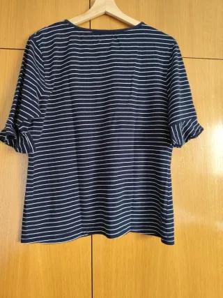 Camiseta de rayas azul y blanca talla XL