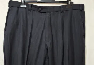 Traje negro 3 piezas raya diplomatica