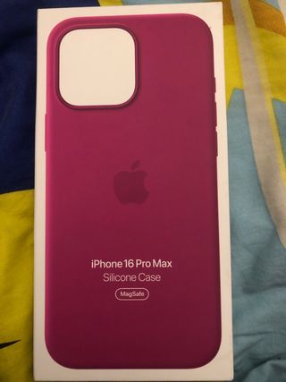 Cover iPhone 16 Pro Max Silicone MagSafe