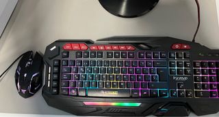 Torre PC Gaming MSI Blanca y Negra