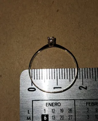 Anillo oro 18k con brillante