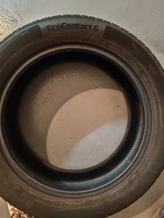 Continental EcoContact 6 235/50 R19 W