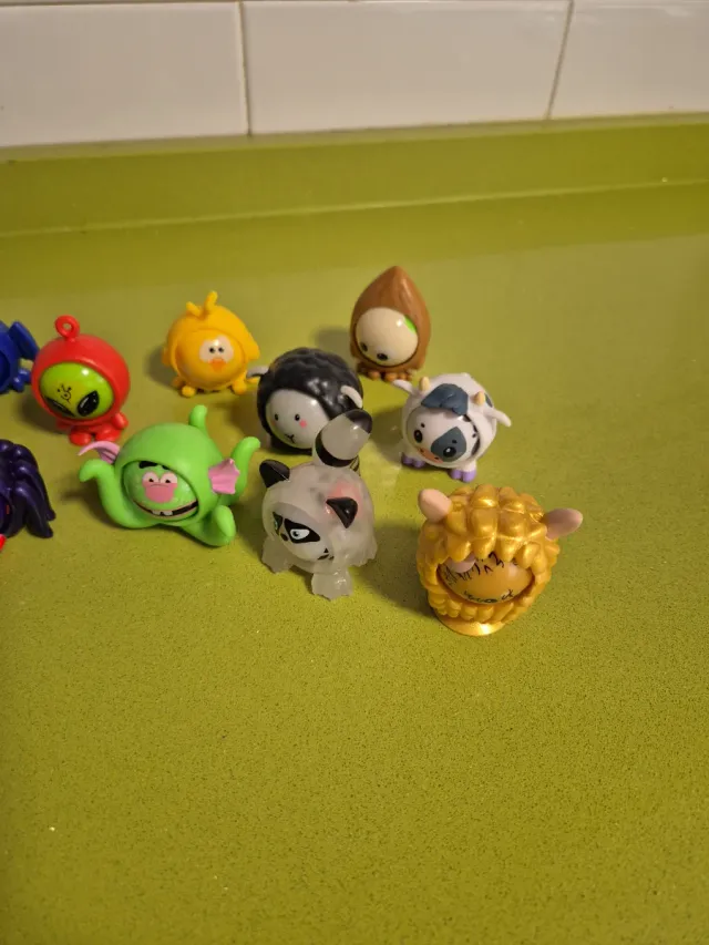 Colección freak marbles dia 14 canicas 2025