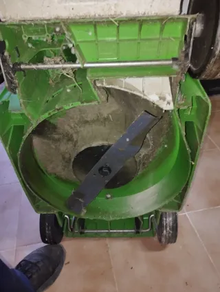 Cortacésped Viking ME 443