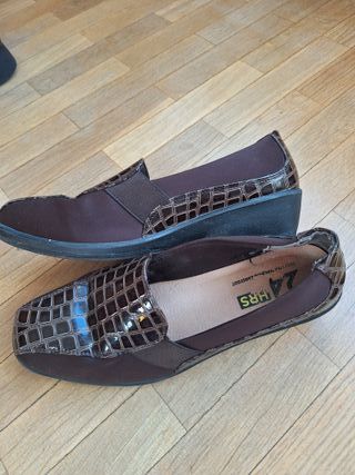 Zapatos marrones 24 HRS