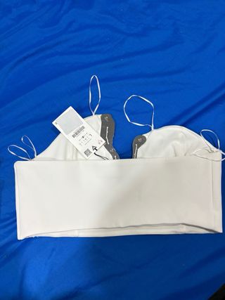 Top Zara Blanco con Pedrería Talla L