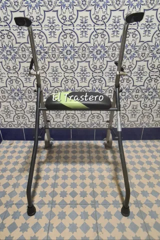 ANDADOR CON ASIENTO
