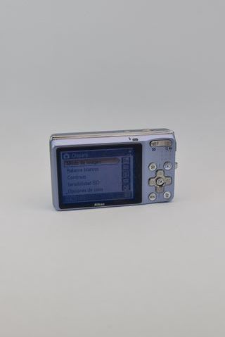 Cámara digital Nikon Coolpix S560 – 10 MP