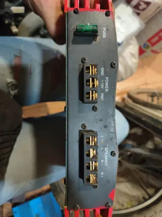 Amplificador Coche AMG2320 320W