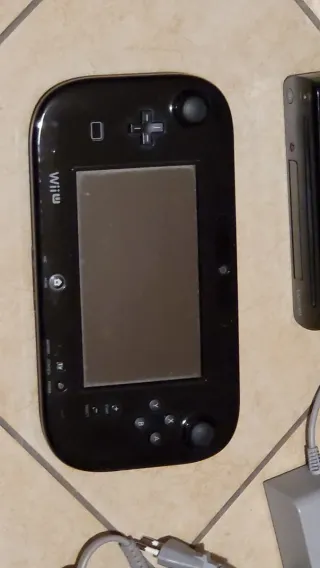 Nintendo Wii U Mario Kart Premium Pack