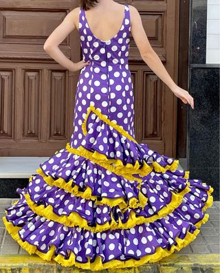 Traje de Flamenca Morado Talla 36/38 elastico