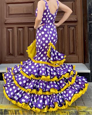 Traje de Flamenca Morado Talla 36/38 elastico
