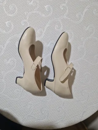 Zapatos Flamenco Tamara Beige