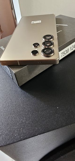 Samsung S25 Ultra Dorado/Plateado