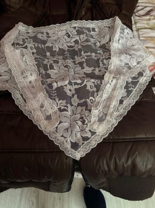 Traje Regional Asturiano Rojo y Blanco