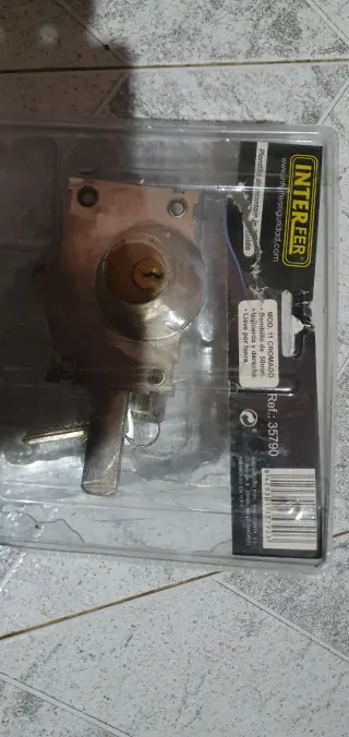 Cerradura INTERFER Mod. 11 Cromado nueva sin usar