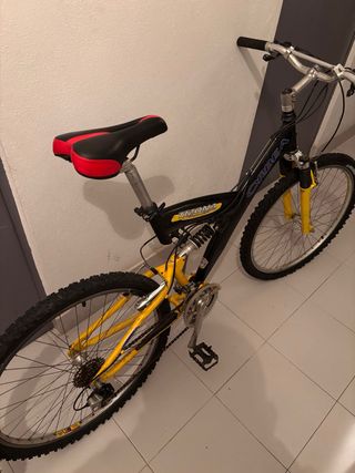 Bicicleta Orbea Tizona Montaña Negra/Amarilla