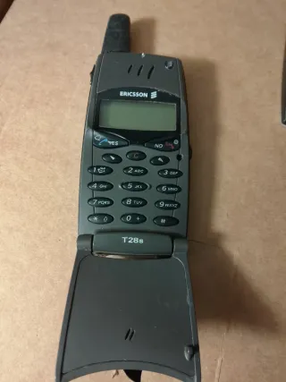 Lotto 10 telefoni Ericsson per ricambi