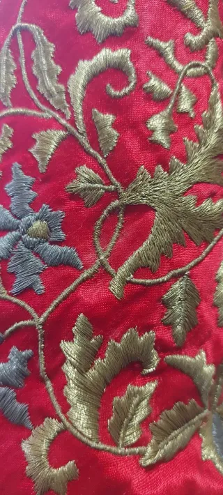 Manto Virgen del Pilar bordado a mano