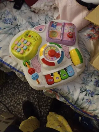 Mesa de actividades para bebés VTech