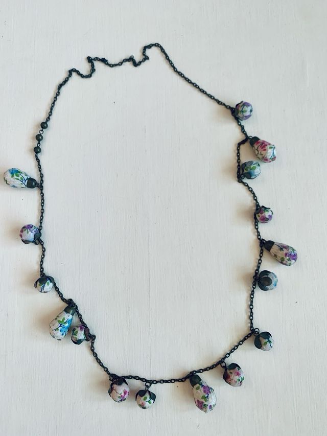 Collar Bohemio con Colgantes Textiles de Flores