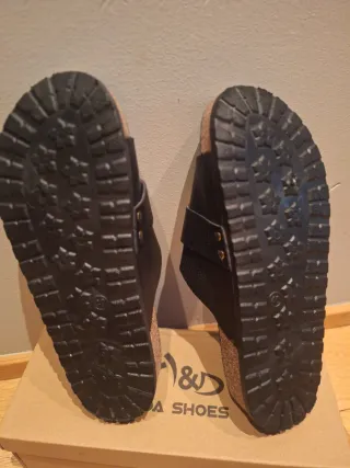 Sandalias Negras Cruzadas