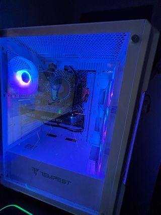 PC Gamer Tempest RGB