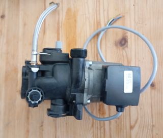 BOMBA CALDERA SAUNIER WILO HB15/7 3