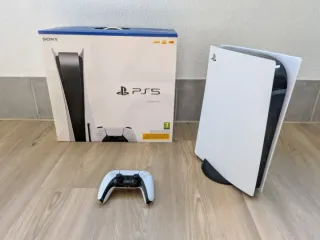 Consola PlayStation 5 con lector 825GB.