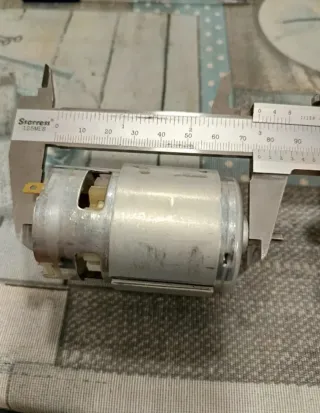 Motor Makita DHP453 para taladro