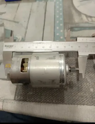 Motor Makita DHP453 para taladro