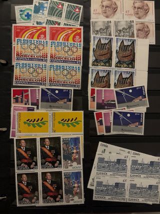 2.000 sellos nuevos de España