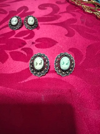 Pendientes vintage camafeo y piedra