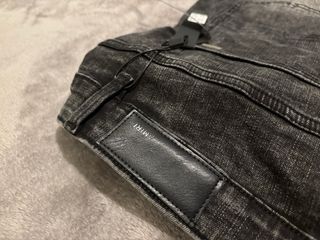 Pantalón Amiri flaredNegro Gris Estrellas talla 48