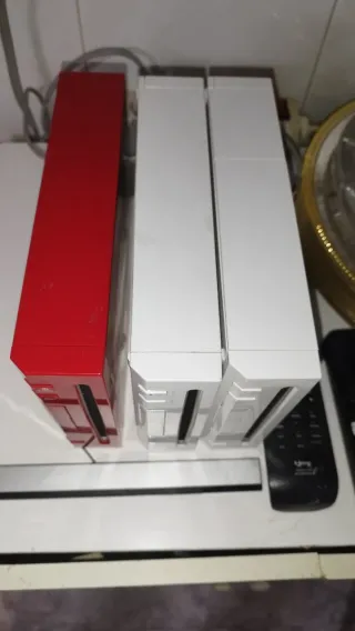 Consola Nintendo Wii Roja y Blanca