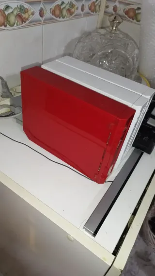 Consola Nintendo Wii Roja y Blanca
