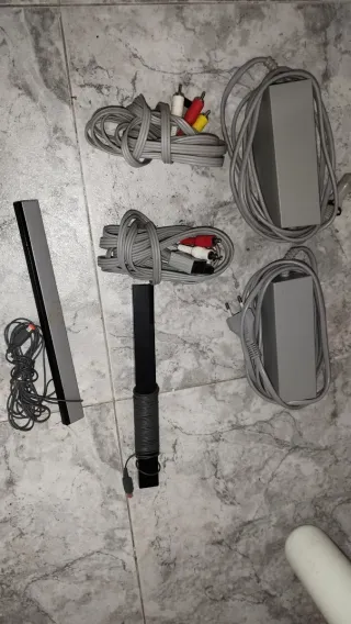 Consola Nintendo Wii Roja y Blanca