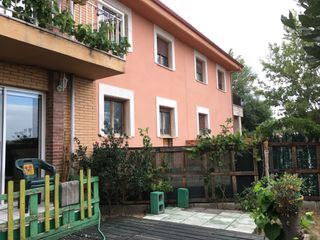 Casa con Jardín en El Limón