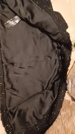 Chaqueta Mango Negra y Dorada