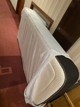 Base tapizada y colchón