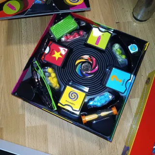 Lote 4 Juegos: Trivial, Party, Hijos vs Padres, Pu