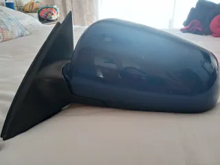 Retrovisor Audi A4 2005 Azul. Derecho e izquierdo