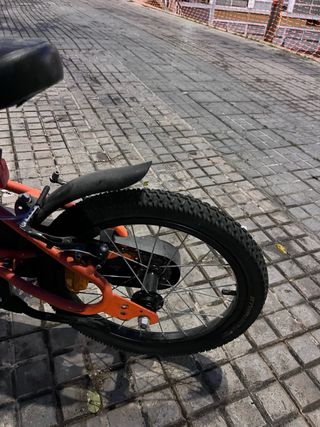 Bicicleta infantil naranja