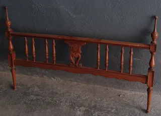 Habitación de matrimonio y habitación "juvenil".