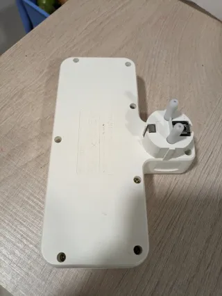 Adaptador Enchufe Universal con USB