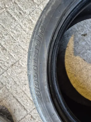 Neumático 215/45 R17